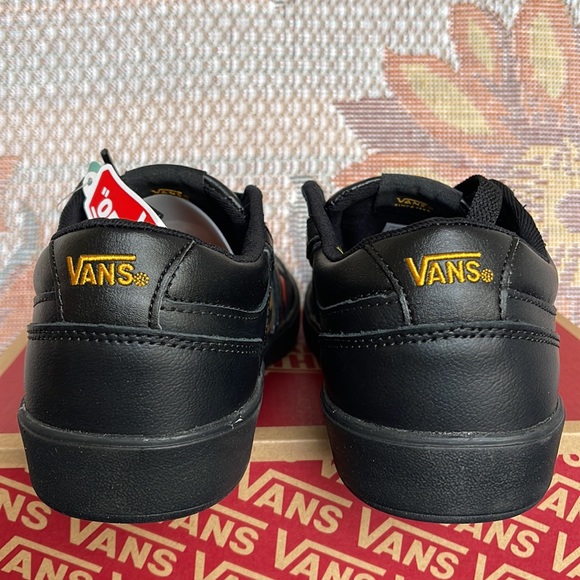 Vans WMNS Lowland Cc
(Lenticular)BIkprsmmnorng
VN0ATZY9QP
Sneakers G - Picture 14 of 16